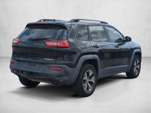 Used 2016 Jeep Cherokee Trailhawk w/ Comfort/Convenience Group image 5