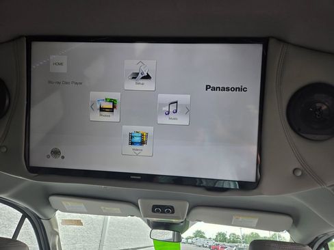 New 2025 Ford Transit 150 Explorer Limited SE image 3