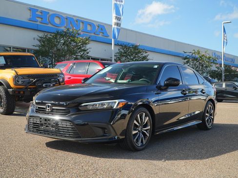 Used 2023 Honda Civic EX image 1