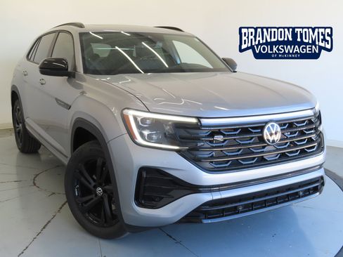 New 2026 Volkswagen Atlas Cross Sport SEL R-Line AWD/4WD image 1