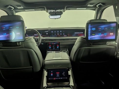 Certified 2025 Cadillac Escalade V image 8