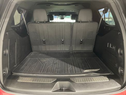 Used 2024 Chevrolet Suburban Premier AWD/4WD image 14