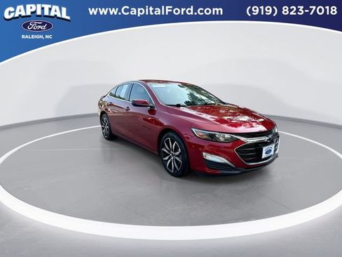 Used 2021 Chevrolet Malibu RS FWD image 2