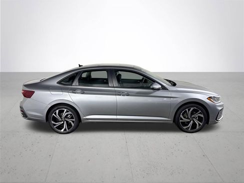 New 2026 Volkswagen Jetta SEL image 5