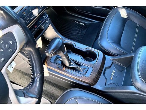 Used 2018 GMC Canyon Denali image 18