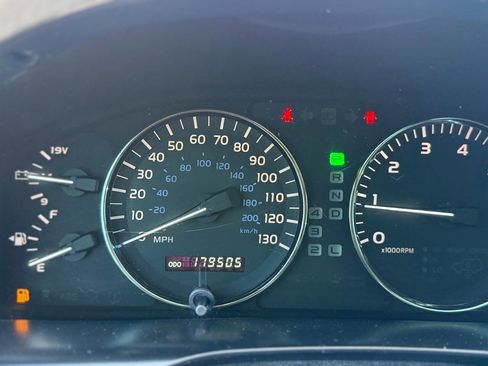 Used 2006 Lexus LX 470 4WD image 90