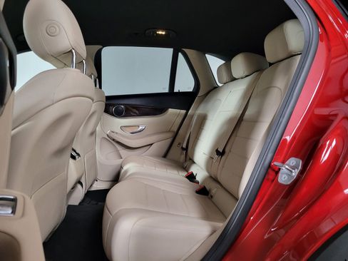 Used 2018 Mercedes-Benz GLC 300 image 19