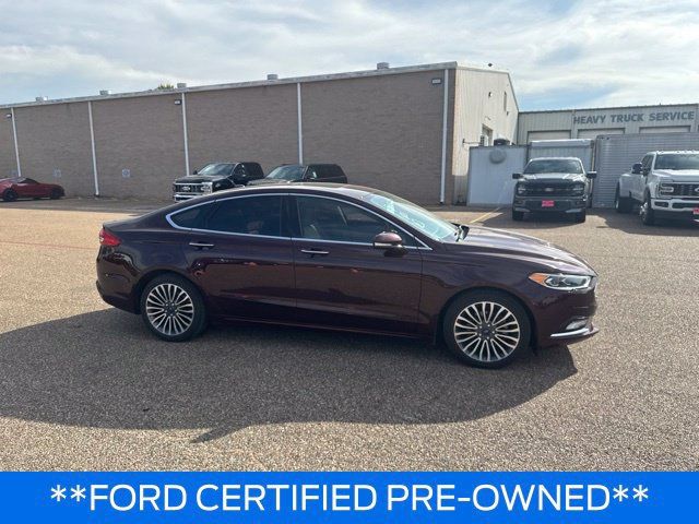 Used 2017 Ford Fusion SE w/ Fusion SE Technology Package FWD image 5