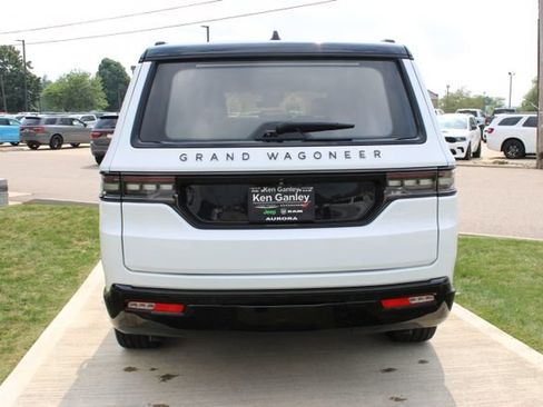 Used 2024 Jeep Grand Wagoneer Series III w/ Rear Seat Video Group 1 AWD/4WD image 42