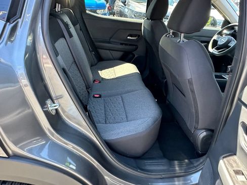 Used 2026 Nissan Kicks SV FWD image 19