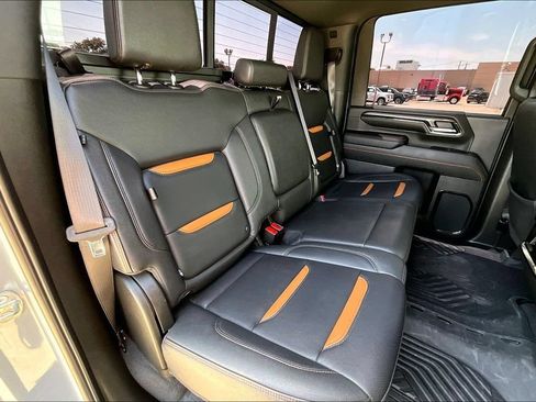 Used 2024 GMC Sierra 2500 AT4 w/ AT4 Premium Plus Package AWD/4WD image 33