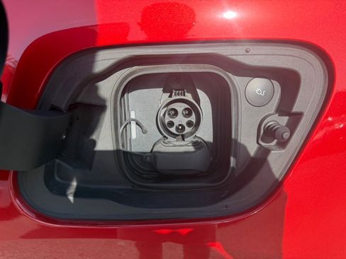 Used 2023 Volvo C40 P8 Recharge Ultimate w/ Protection Package Premier image 51