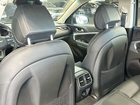 Used 2023 Genesis G70 2.0T RWD image 23