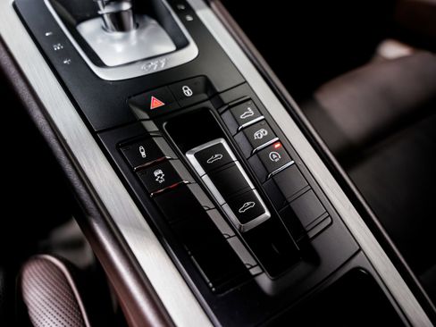 Used 2017 Porsche 911 Targa 4S image 17