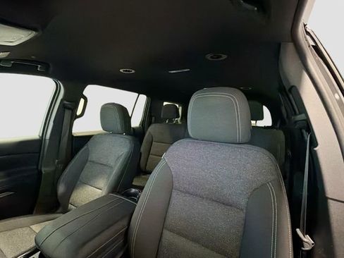 Certified 2025 Chevrolet Traverse LT image 20