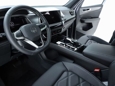 New 2026 Volkswagen Atlas Cross Sport SE AWD/4WD image 19