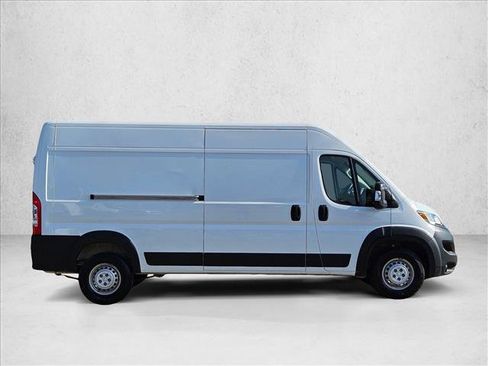 Used 2025 RAM ProMaster 2500 w/ Convenience Group FWD image 4
