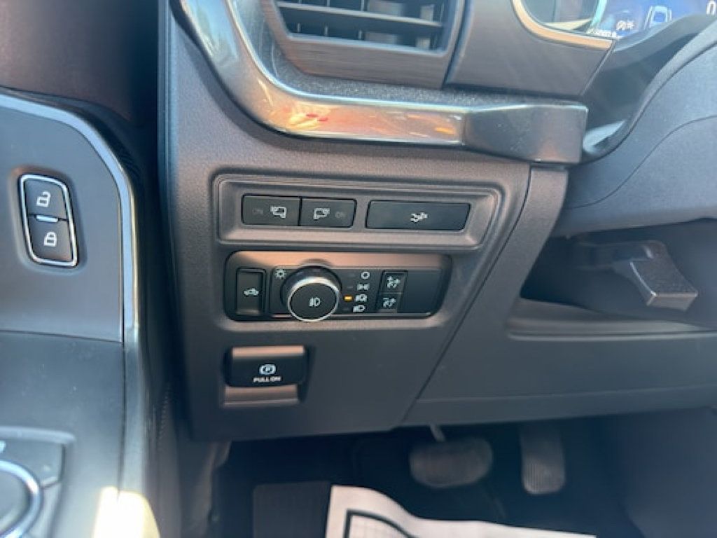 Used 2023 Ford F150 XLT w/ Equipment Group 302A High RWD image 26