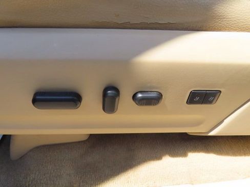 Used 2014 Ford Expedition EL XLT w/ Equipment Group 202A RWD image 24