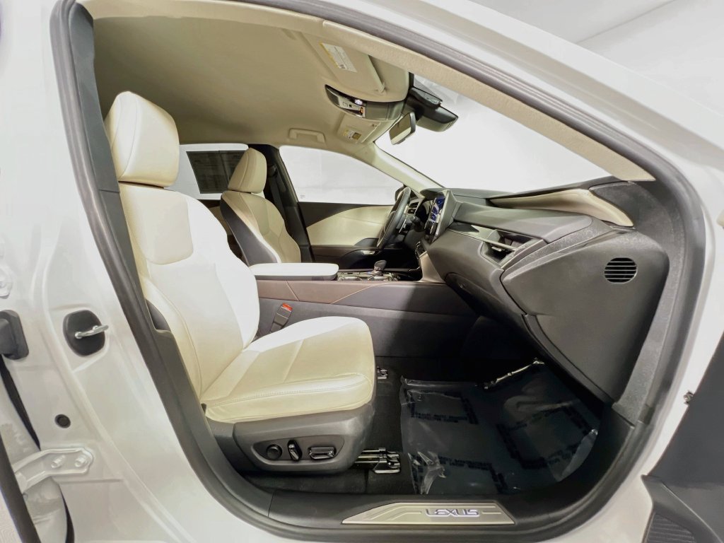 Used 2024 Lexus RX 350 FWD w/ Technology Package image 28