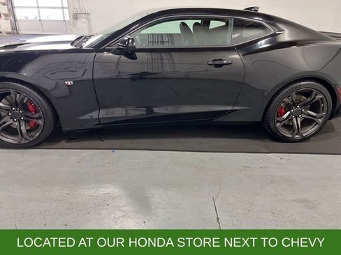 Used 2018 Chevrolet Camaro SS image 4