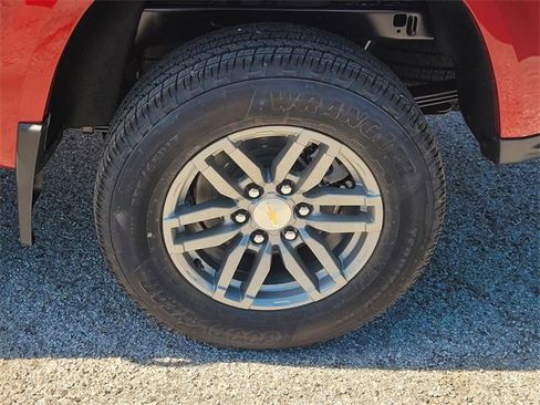 New 2025 Chevrolet Colorado LT w/ LT Convenience Package image 4