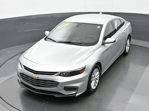 Used 2018 Chevrolet Malibu LT FWD image 30
