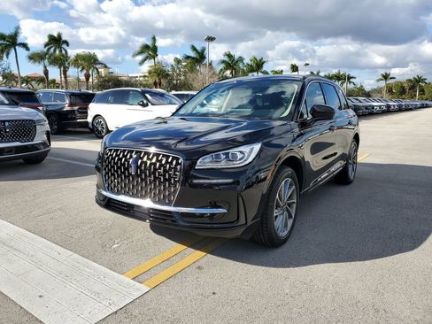 New 2026 Lincoln Corsair Grand Touring AWD/4WD image 2