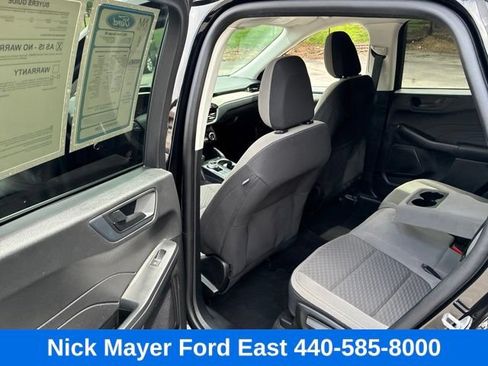 Used 2022 Ford Escape SE w/ Convenience Package FWD image 14