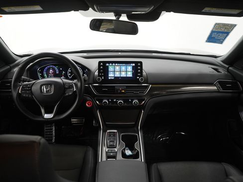 Used 2022 Honda Accord Sport image 12