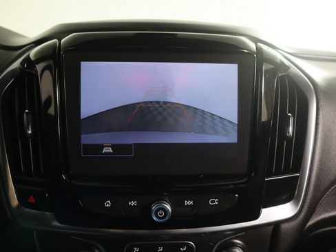 Used 2023 Chevrolet Traverse LT image 46
