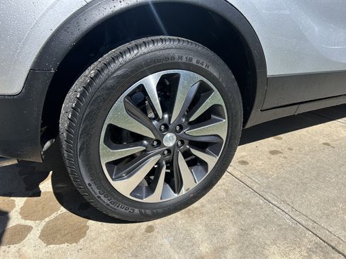 Used 2021 Buick Encore Preferred w/ Safety Package II image 9