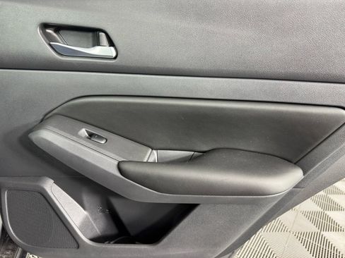 Used 2022 Nissan Altima 2.5 S image 38