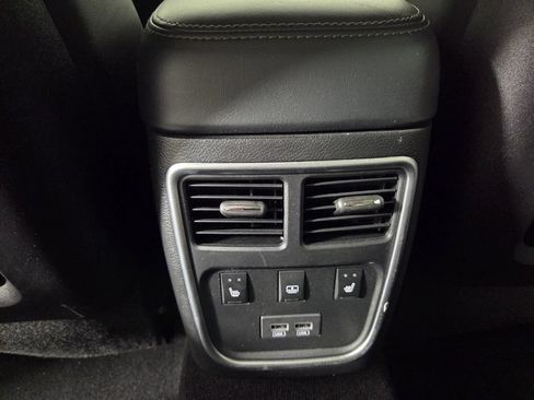 Used 2023 Chrysler 300 Touring L w/ Comfort Group RWD image 24