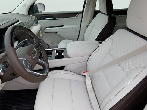 New 2026 GMC Acadia Denali image 9