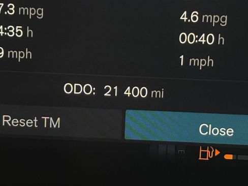 Used 2025 Volvo V60 B5 Cross Country Plus image 40