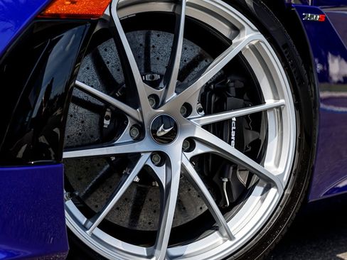 New 2026 McLaren 750S Spider RWD image 45