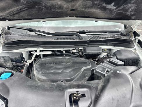 Used 2021 Honda Pilot Touring image 13