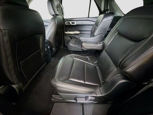 Used 2023 Ford Explorer XLT w/ Equipment Group 202A AWD/4WD image 26