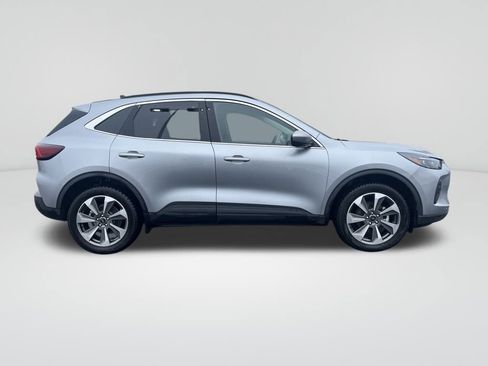 Used 2024 Ford Escape Platinum image 7