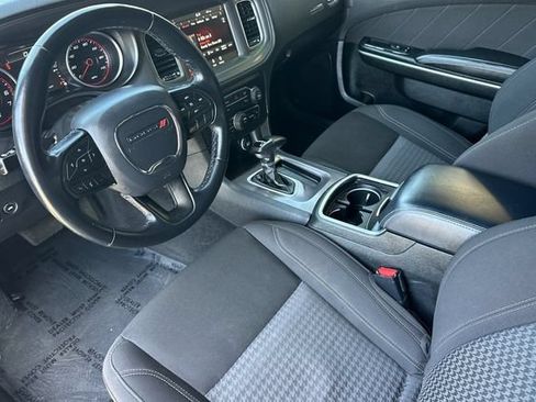 Used 2023 Dodge Charger SXT RWD image 11
