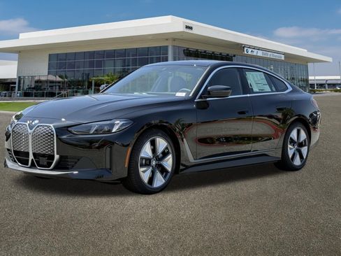 New 2026 BMW i4 xDrive40i AWD/4WD image 4