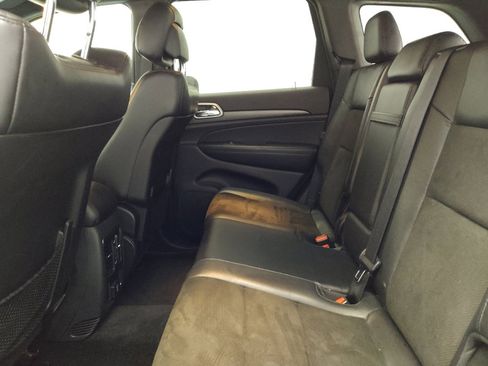 Used 2018 Jeep Grand Cherokee Altitude image 18