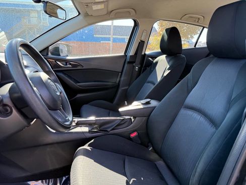 Used 2016 MAZDA MAZDA3 i Sport image 10