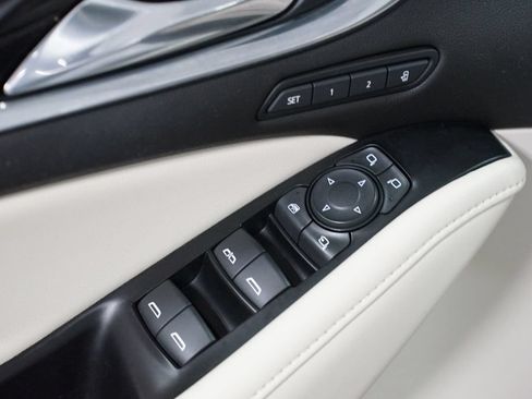 Used 2022 Buick Enclave Premium w/ Experience Buick Package FWD image 32