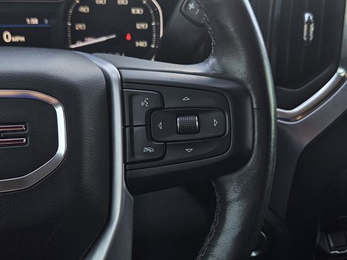 Used 2019 GMC Sierra 1500 SLT w/ Driver Alert Package I image 17