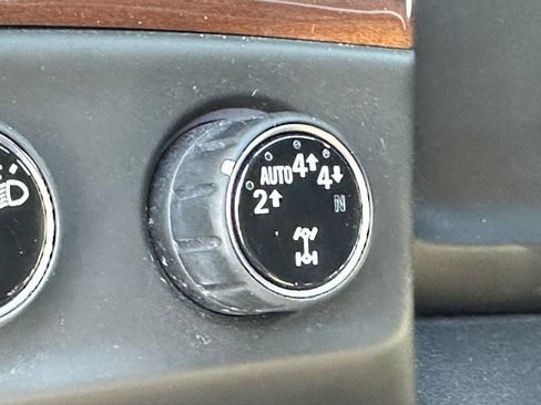 Used 2018 Cadillac Escalade 4WD image 53