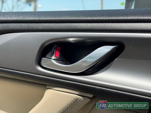 Used 2019 MAZDA CX-9 Touring AWD/4WD image 17