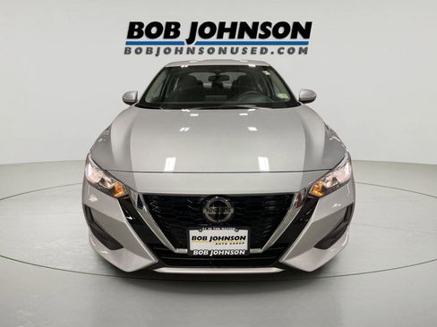 Used 2023 Nissan Sentra SV image 2