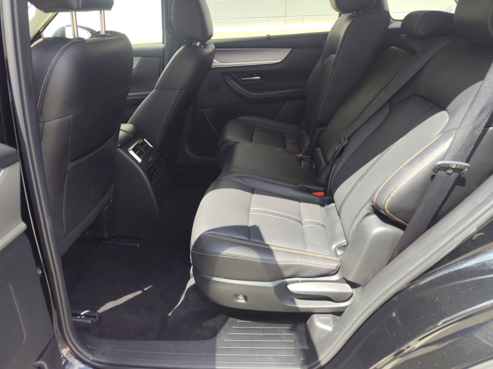 Certified 2025 MAZDA CX-90 3.3 Turbo w/ Preferred Package AWD/4WD image 7